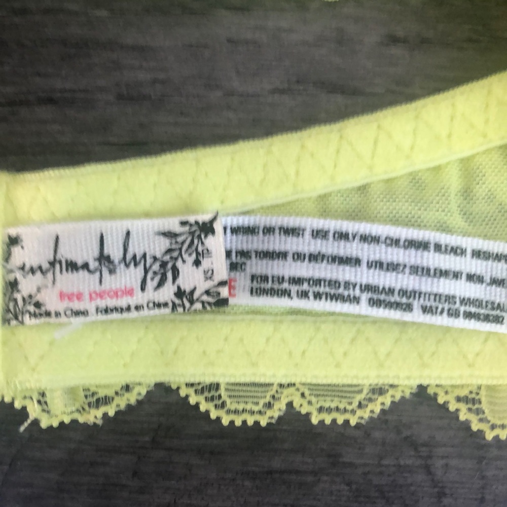 Free People lace halter lemon woman’s bralette. - Picture 6 of 10